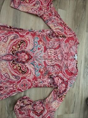 Olivia Matthews Red Paisley V-Neck Long Sleeve Tunic